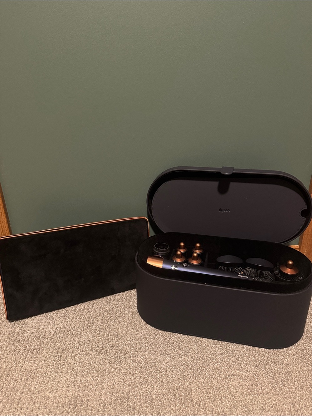 Dyson Airwrap Navy and Copper Hair Styling Set with Case - Picture 2 of 13